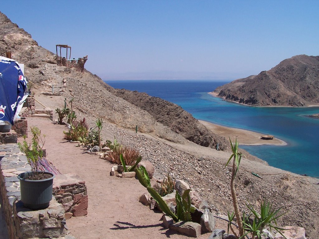 Cafe on the cliffs near Taba by magarab