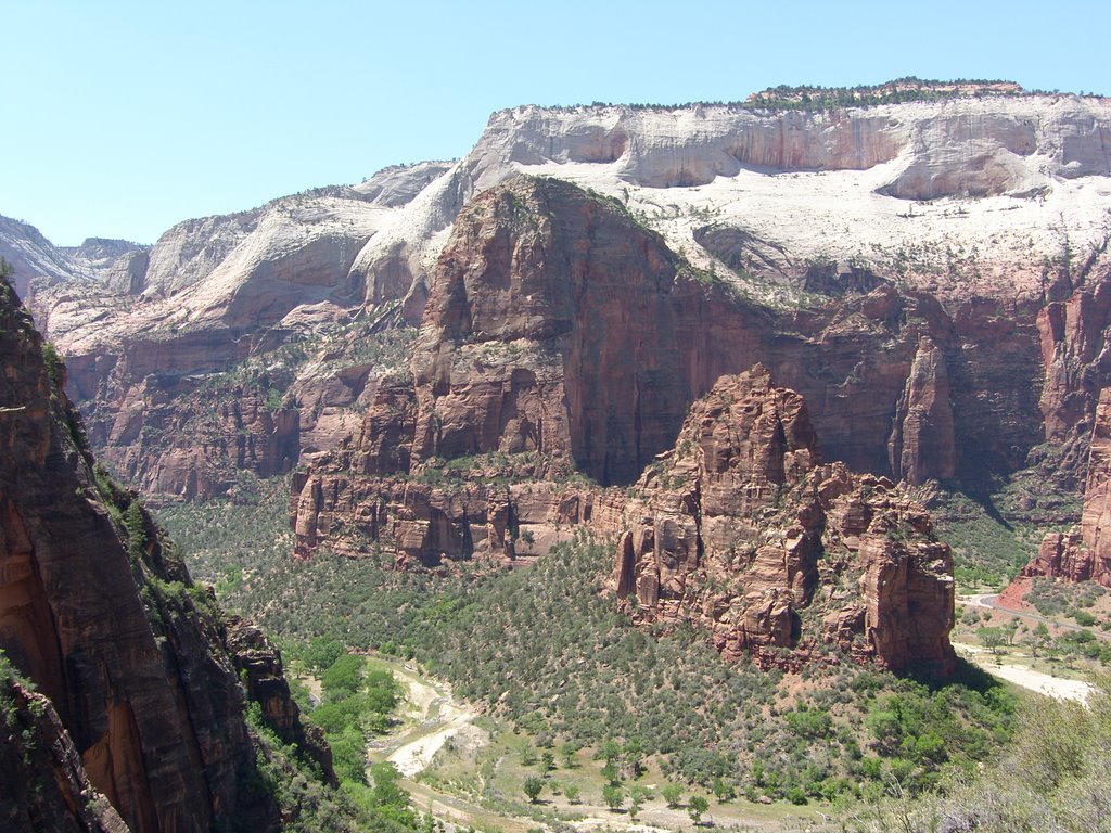 Zion NP, Way to Angels Landing by Iceage34