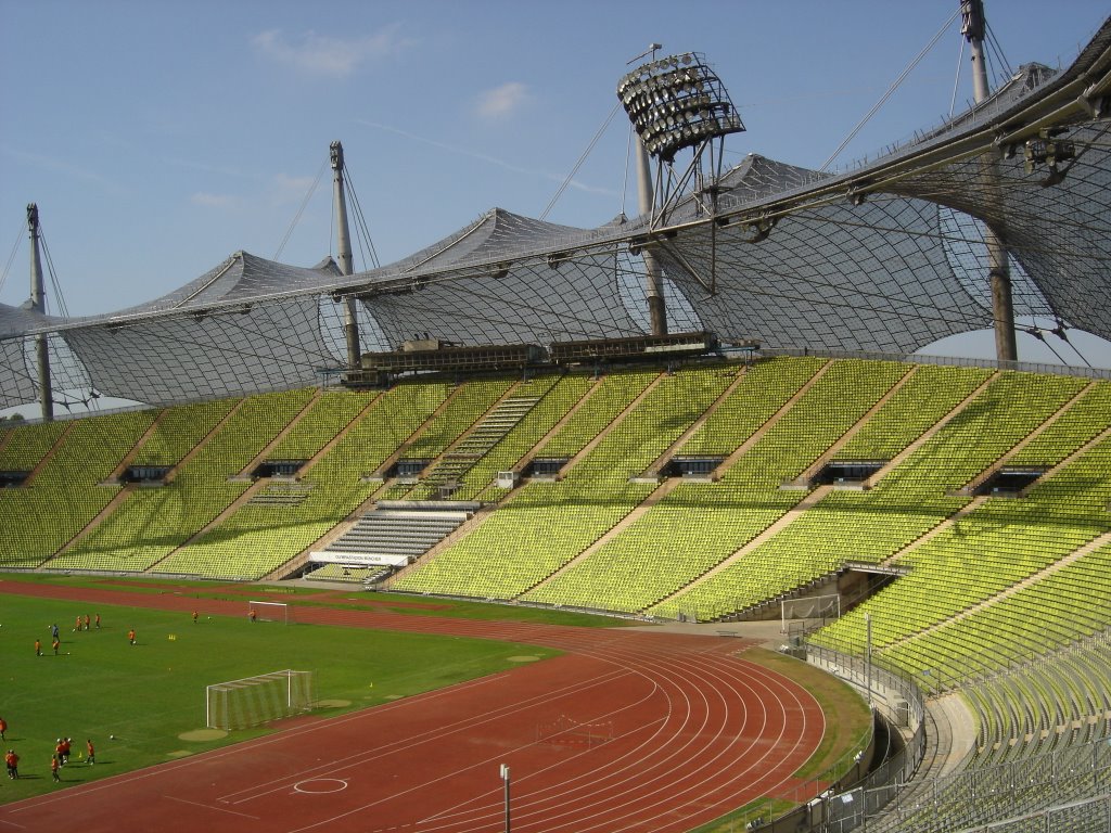 Olympiastadion by Geosergio