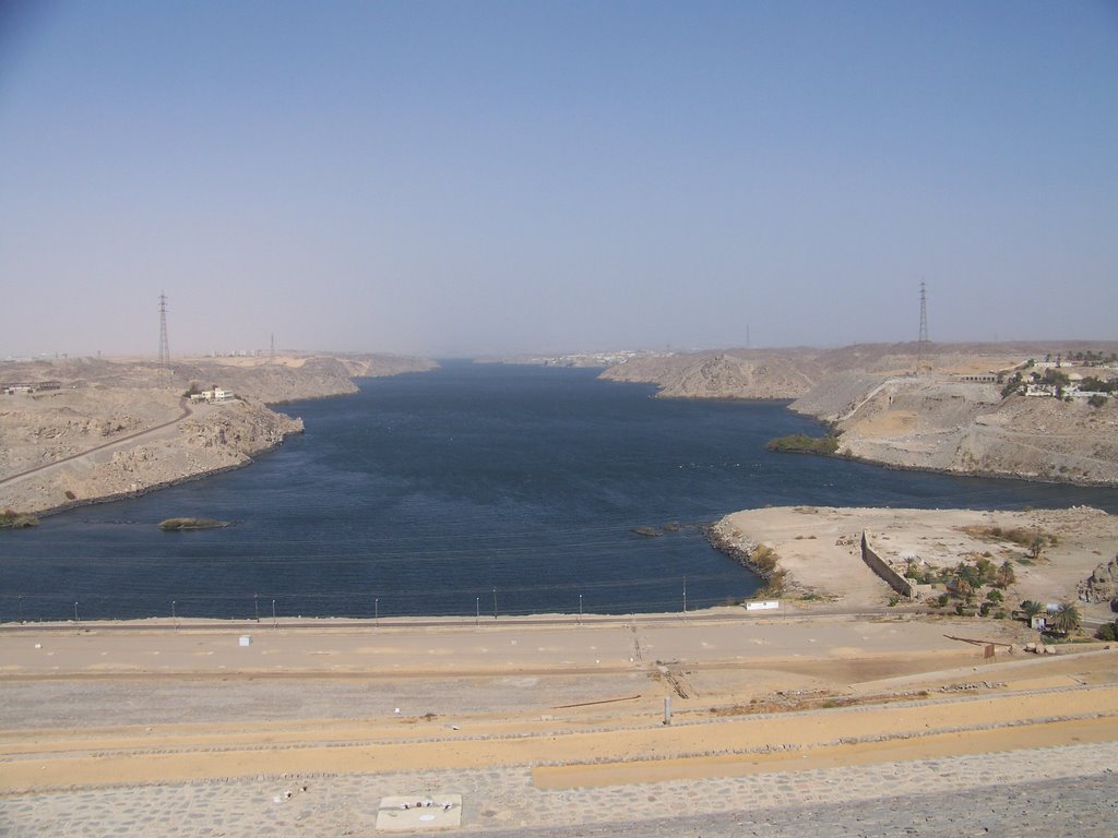 Aswan Barajı by Mehmet Demirci