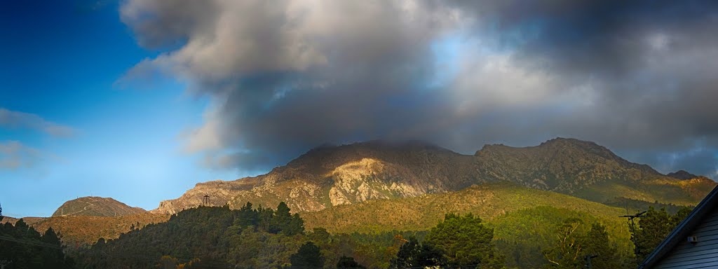 Mt Owen, Tasmania by Stuart Smith