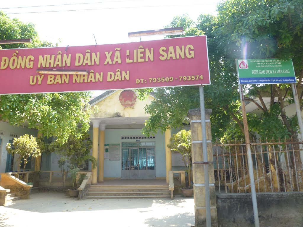 Trụ sở xã Liên Sang by ĐàoViệtDũng