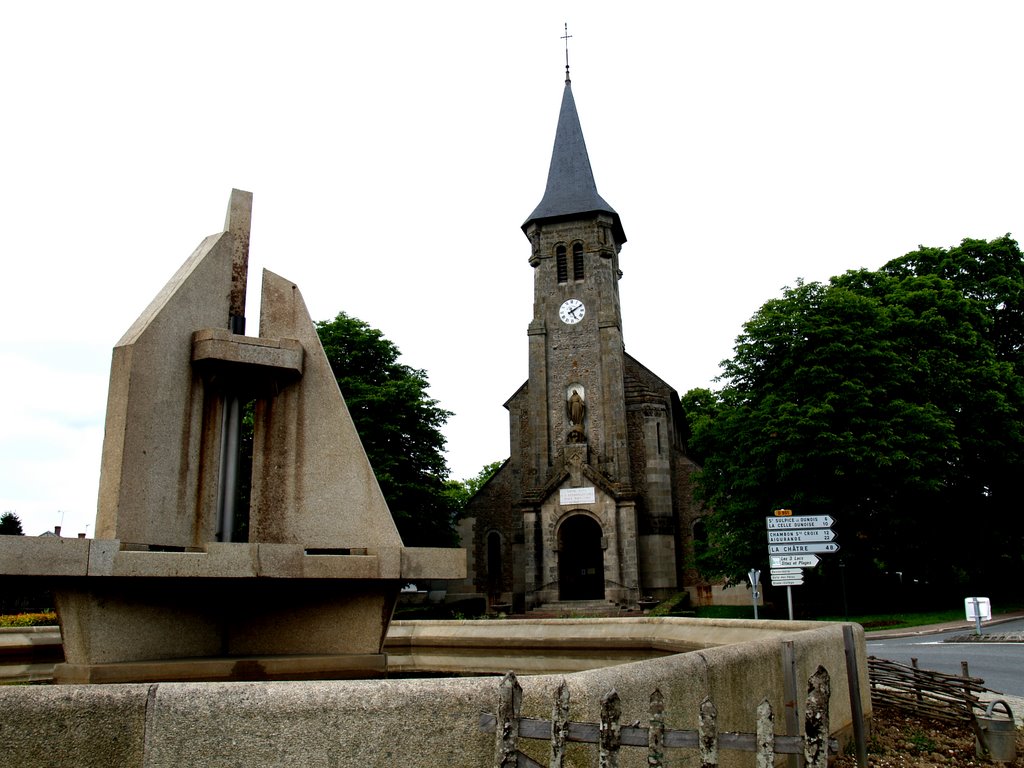 Dun le Palestel - L'Eglise by Spyros Delemis