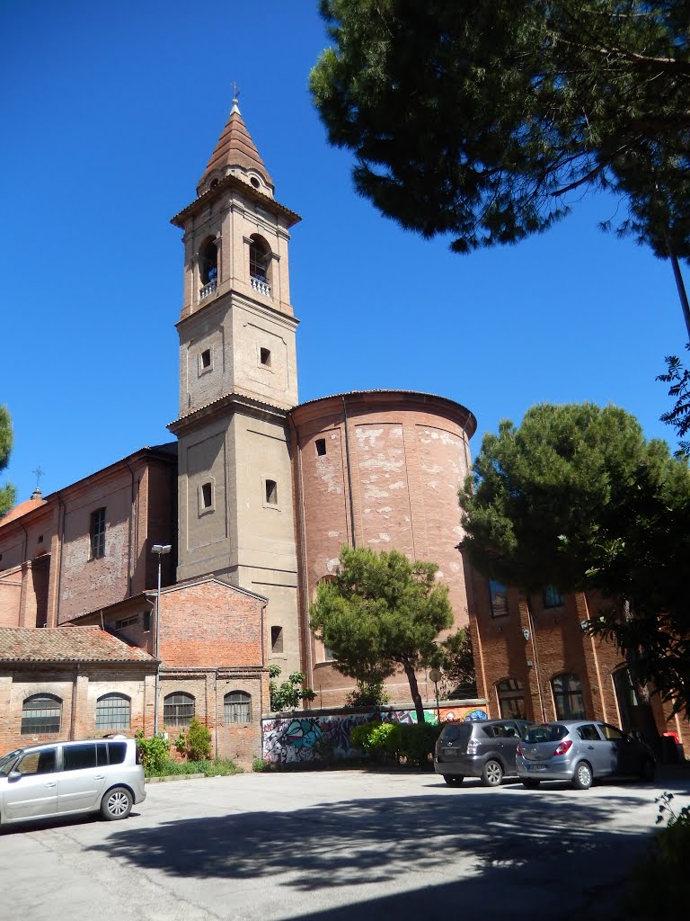 Faenza - Campanile e abside della Chiesa di S. Francesco/ Bell tower and apse of the Church of St. Francis (14/05/2014) by esse est reminisci (SAVE PANORAMIO)