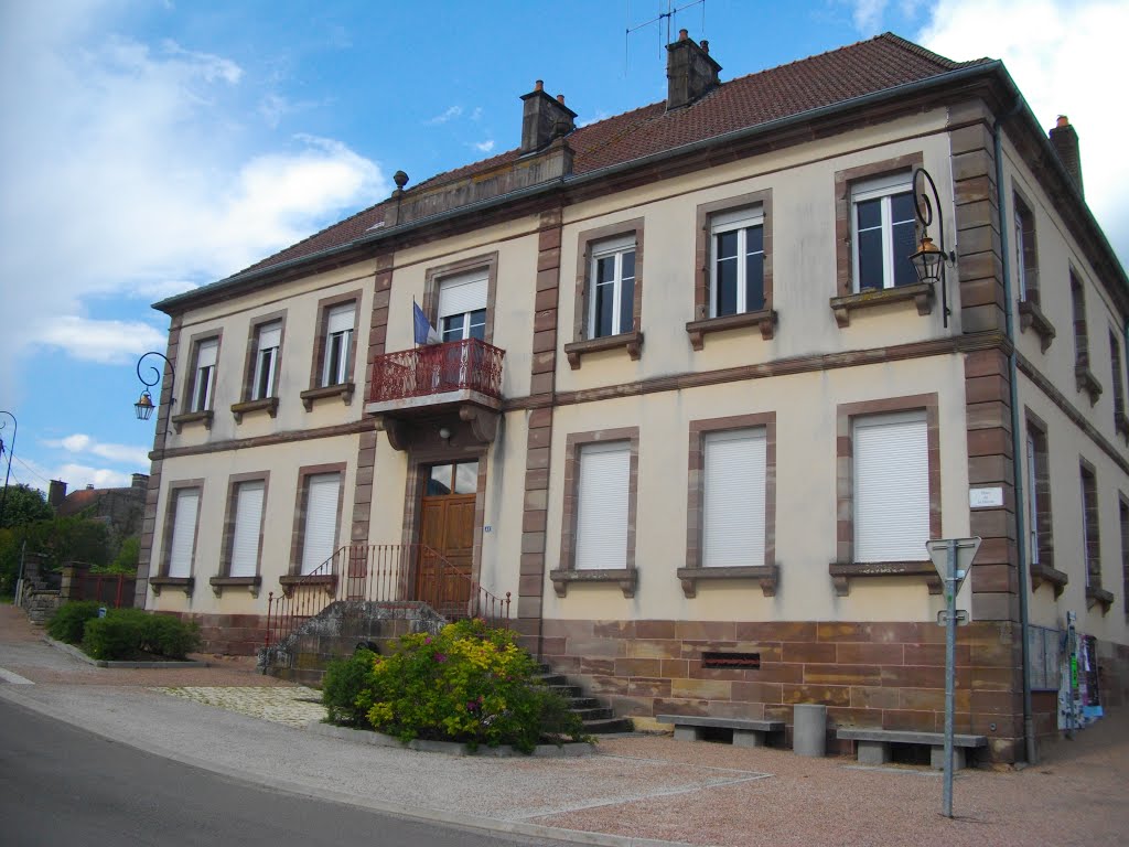 Mairie-école à Meurcourt by Claudius B.