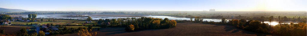 Panorama na Slnvau pocas jej vypustenia by Stano Malák / Jas