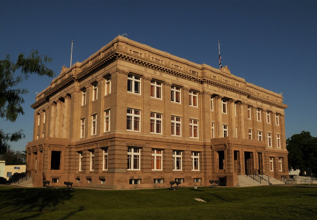 Cameron Co. Old Courthouse (1912) Brownsville TX 5-2014 by TGrier