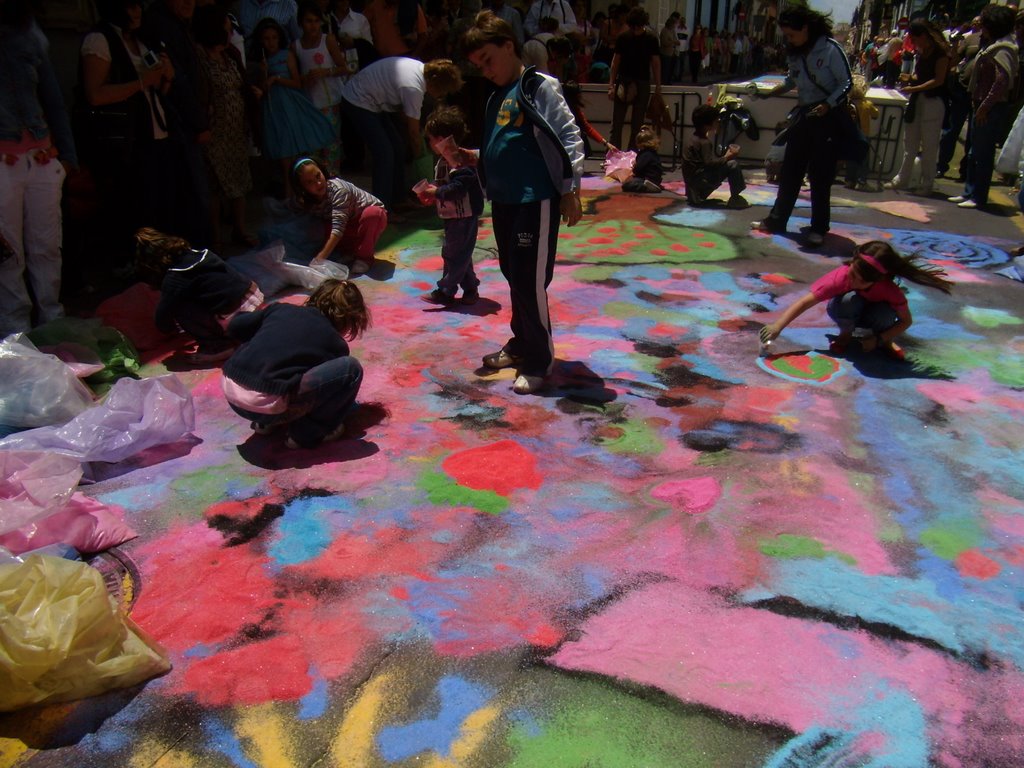 La alfombra de los niños II by luis serichol