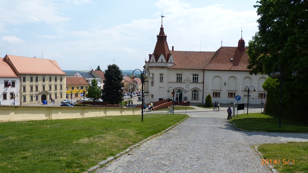 Park a kastély előtt (Slavkov-Austerlitz) by Dr. Pinczés Sándor