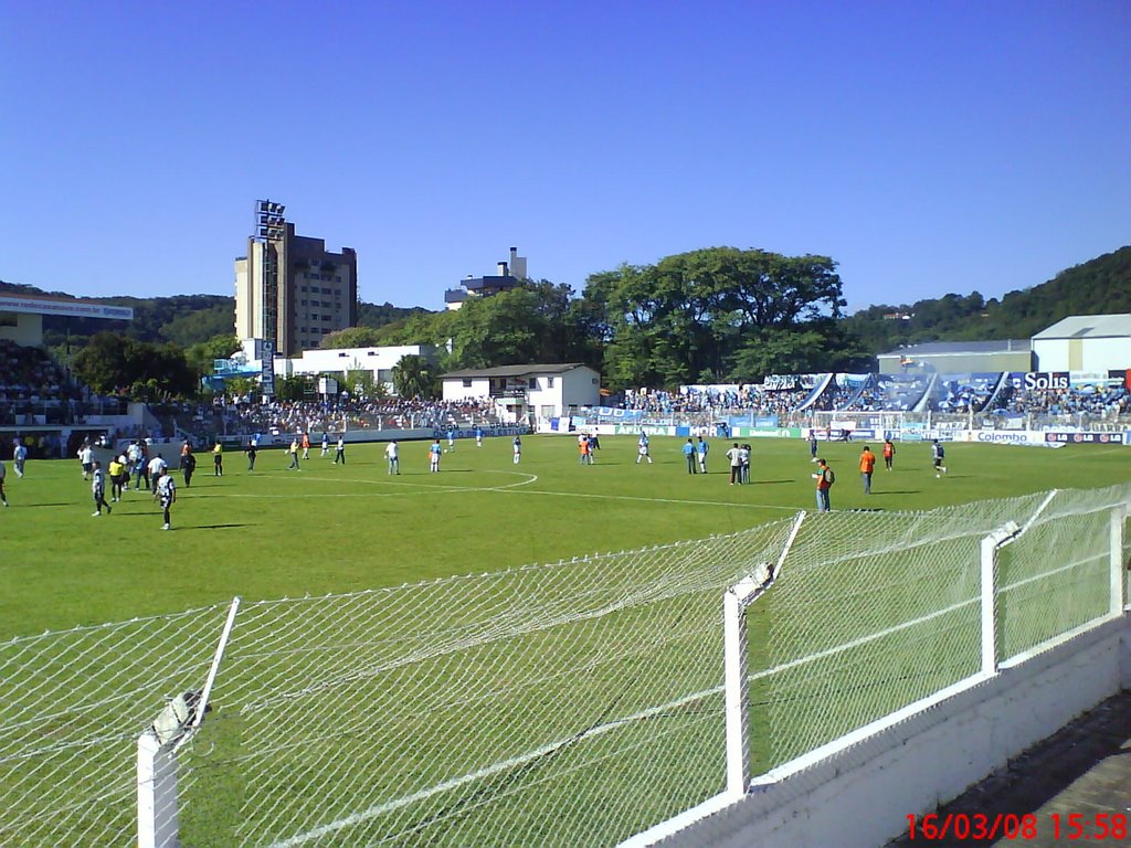 Santa Cruz X Grêmio - Estádio dos Plátanos (Gauchão 08) by Leandro Pasetto