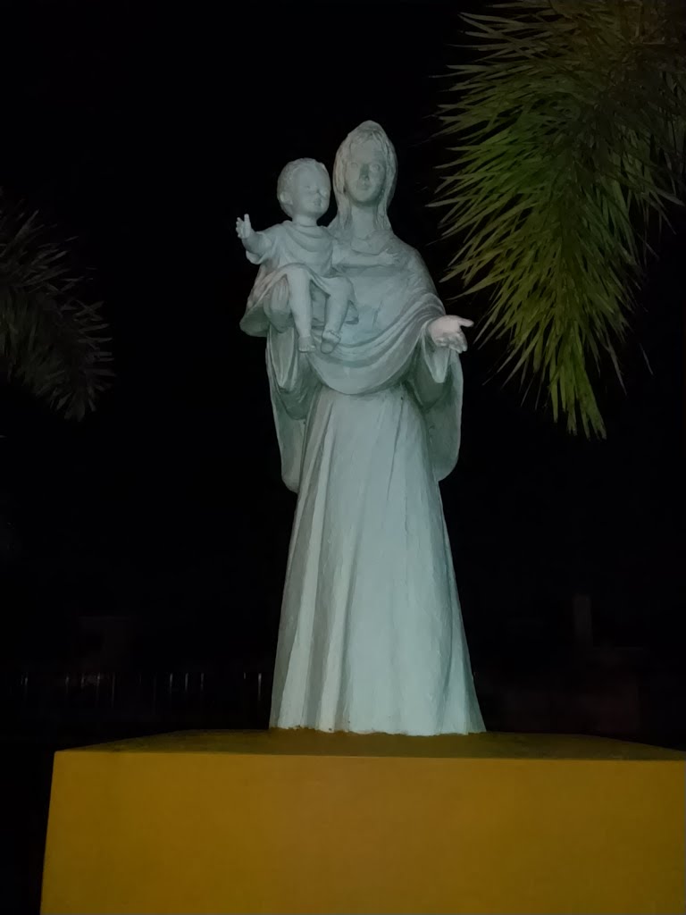 Mary Holding the Young Jesus Christ by kdcwil