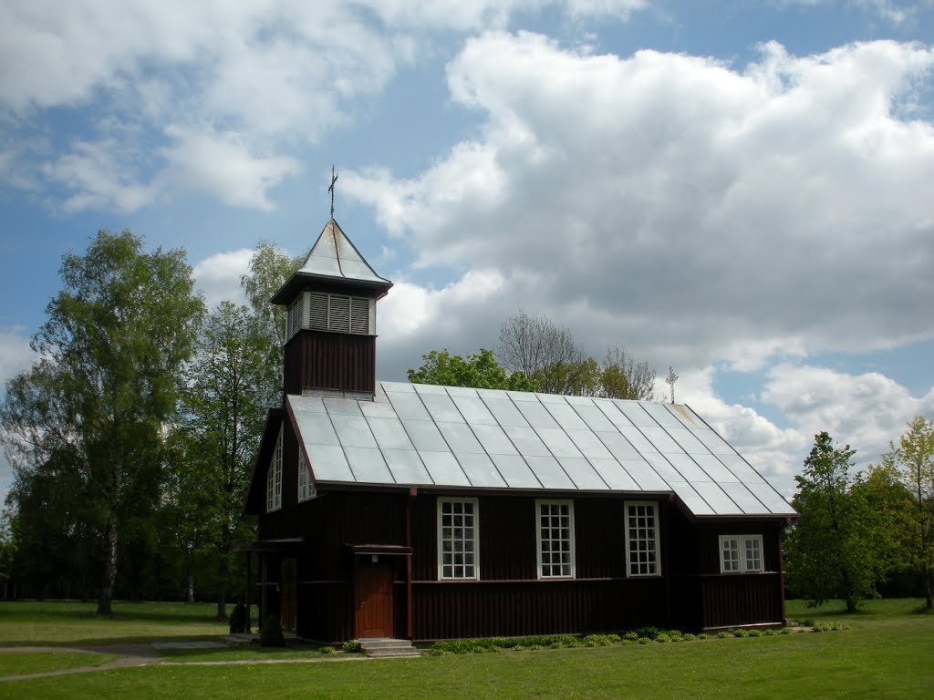 Viršužiglio bažnyčia (Virsuziglis church) by MrEko