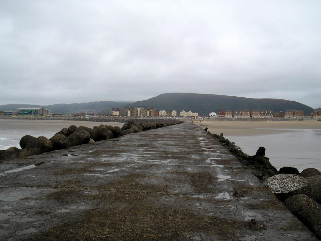 The Mountain from the Pier by dangreywolf