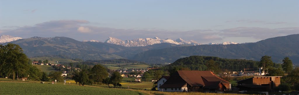 Blick ins Oberland by honeydripper