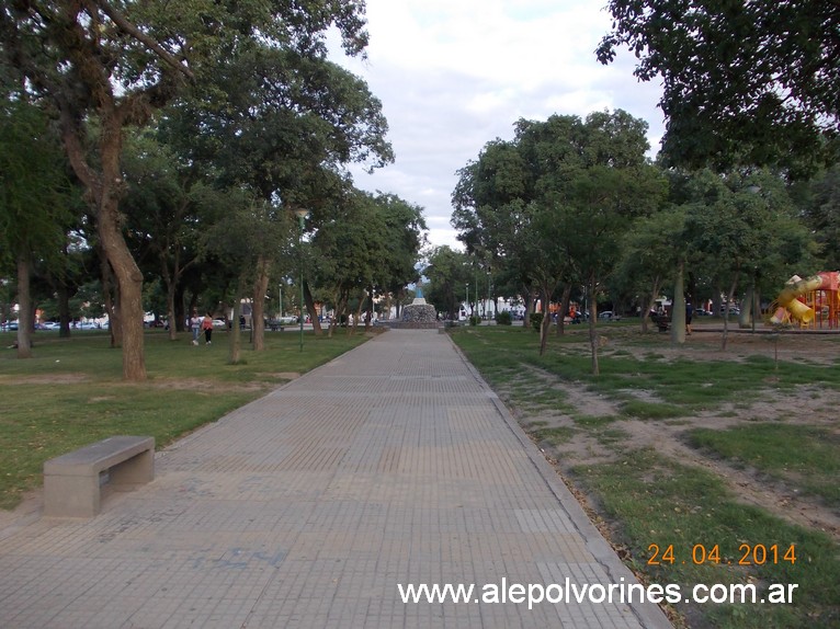 Catamarca - Plaza Virgen del Valle (www.alepolvorines.com.ar) by alepolvorines