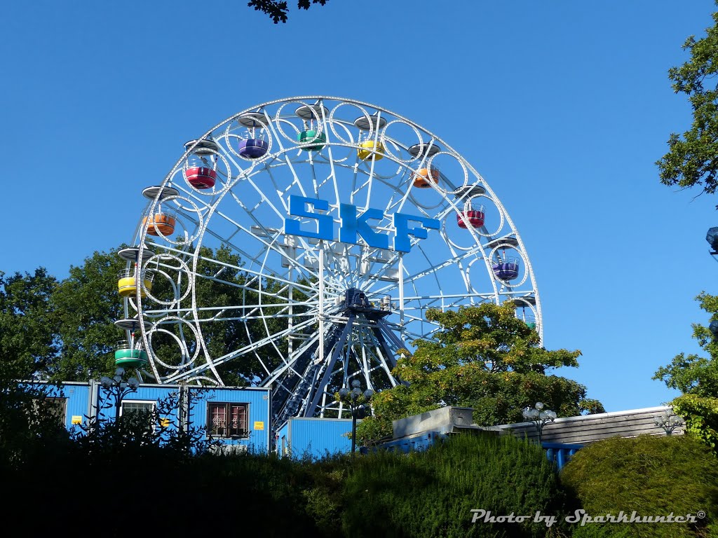 Ferris Wheel by Sparkhunter