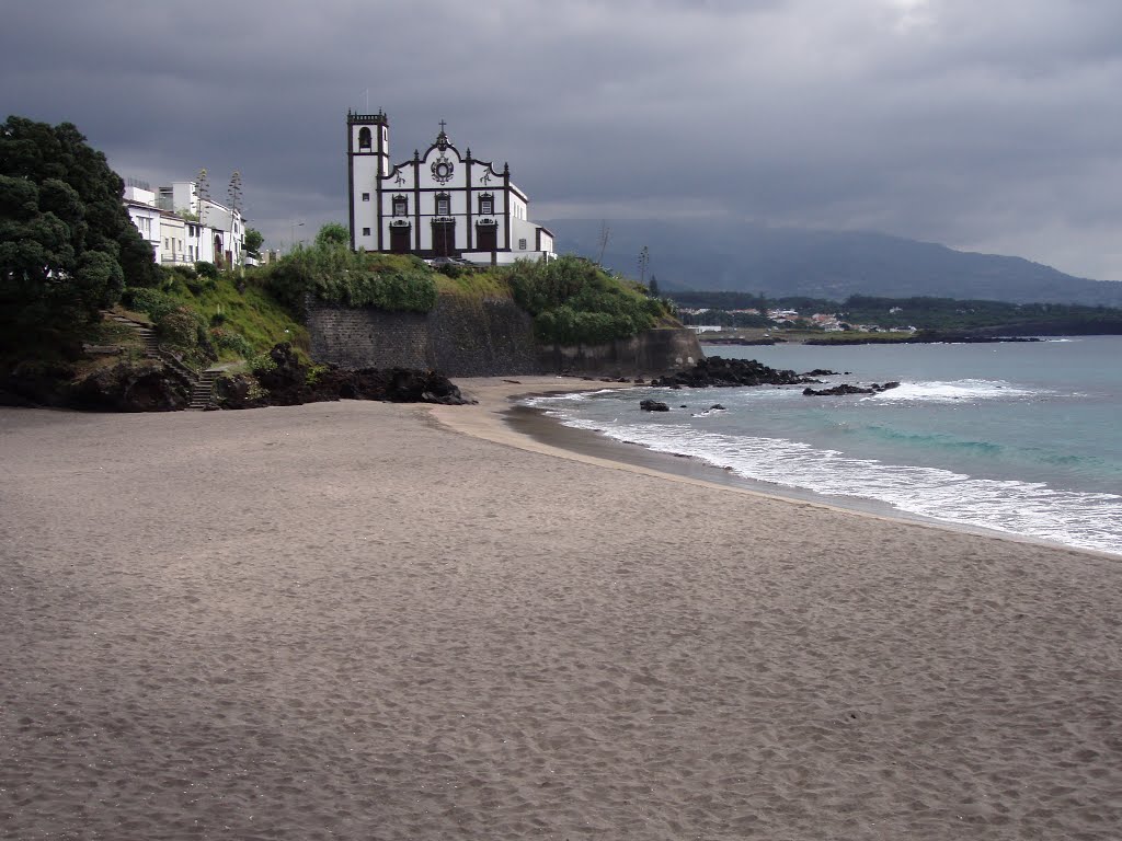 Sao Roque, Sao Miguel, Azores, Portugal by Patrik Kraufvelin