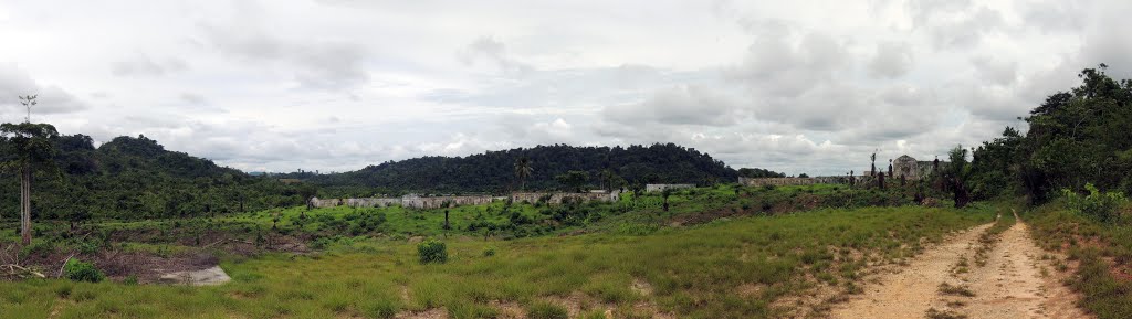 Panoramic view over the ghost town by GerardNL