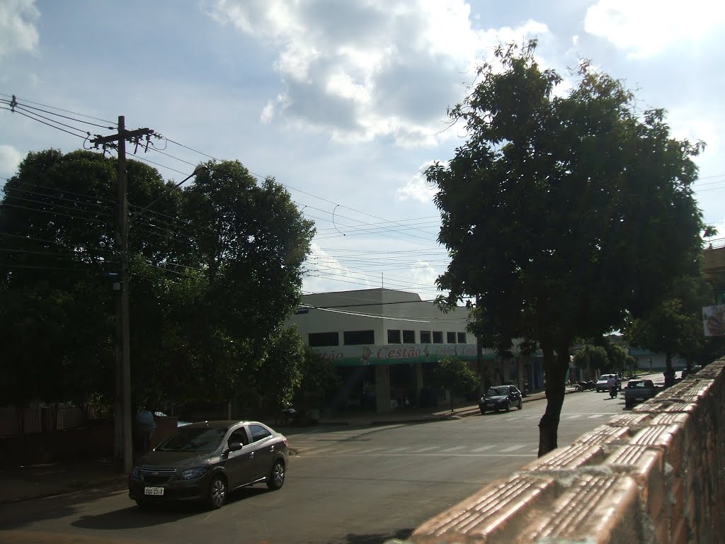 Rua Finlândia by Regi Franc