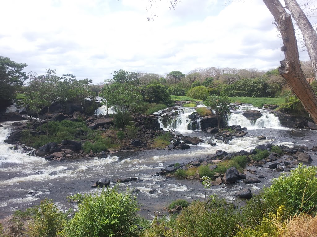 Mirador del Parque Cachamay Rio Caroní by MIGUEL CHAVEZ