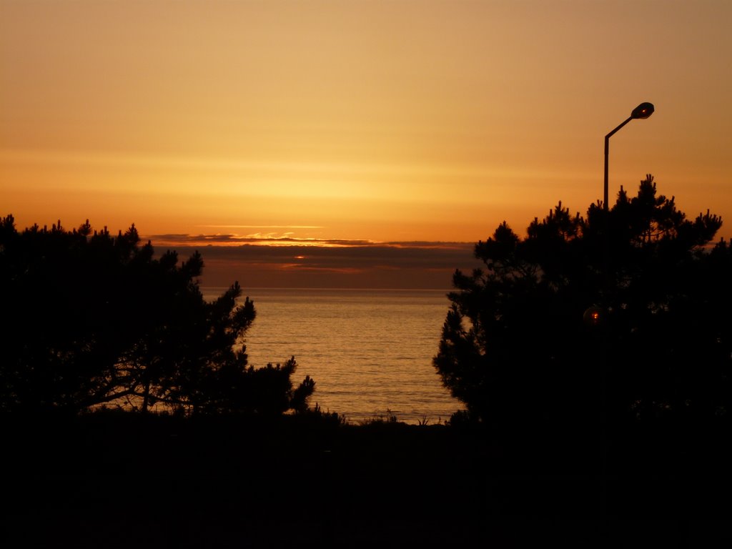 Sunset Ericeira by morrisch