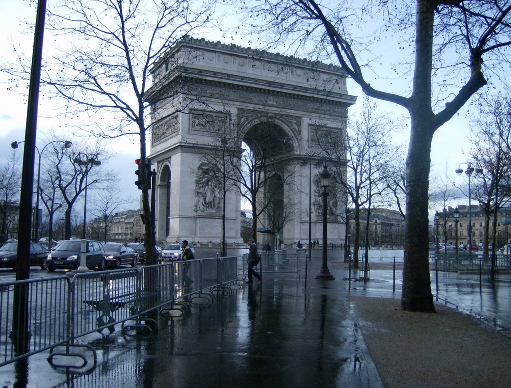 Champs-Élysées, Paris, France by stavroulageorgiou