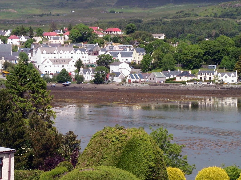 Scozia - Skye Isle - Portree by Maurizio Giove