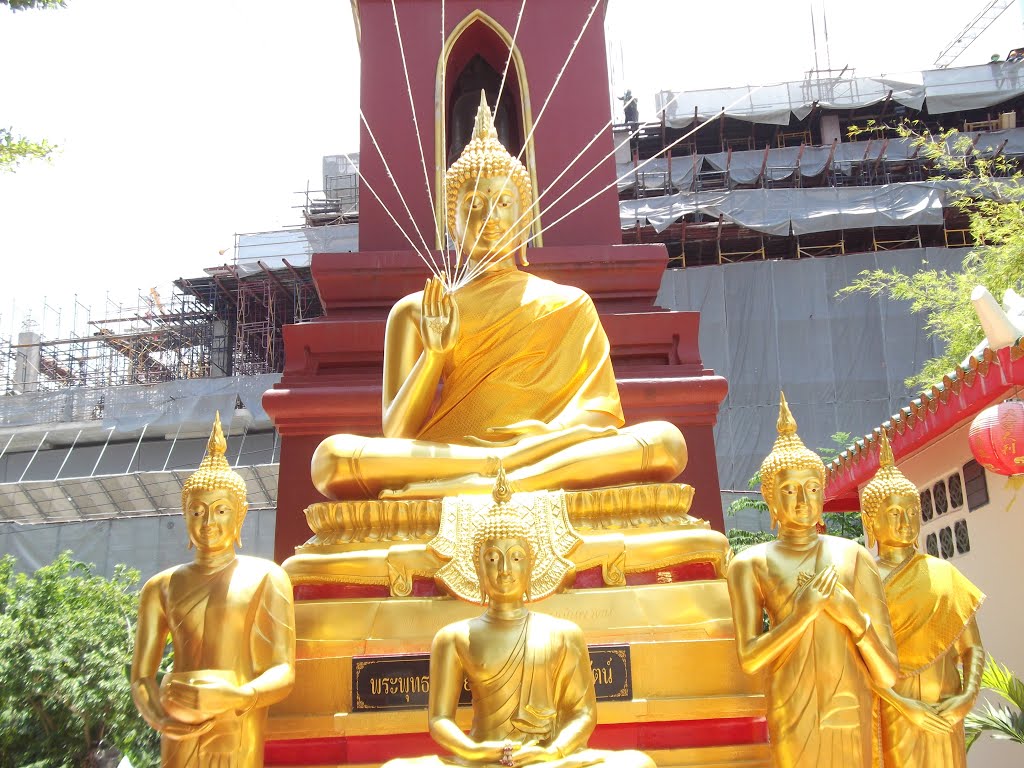 วัดบางน้ำชน : พระพุทธสิริไชยยะเศรษฐีมณีนพรัตน์ Wat Bang Namchon : Phra Buddha Sirichaiyasetthee Maneenopparat by Tsutomu Rikimi