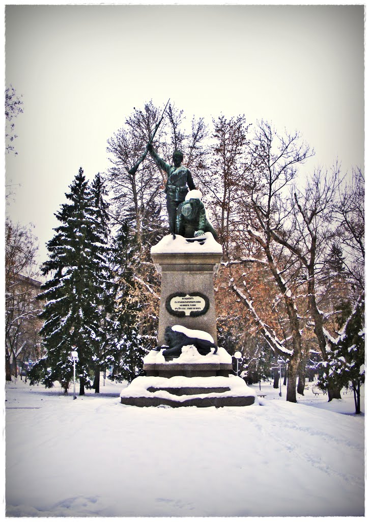 Monument in Pleven by zaro1965