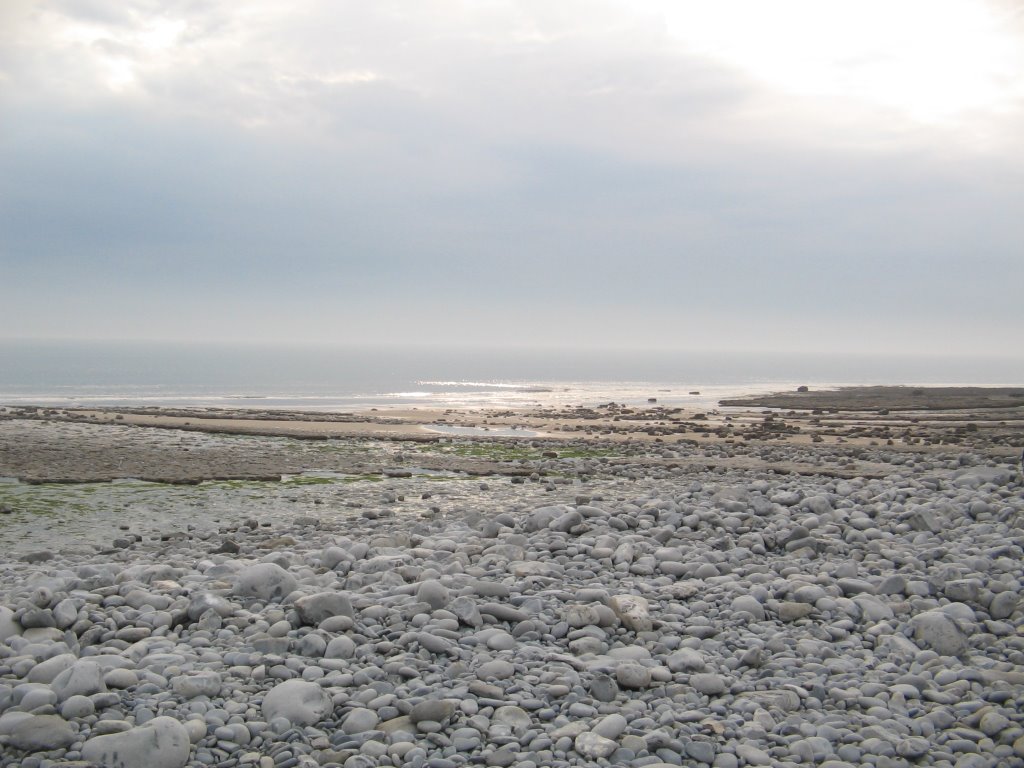 Monknash beach tied out by cowbridgeguide.co.uk