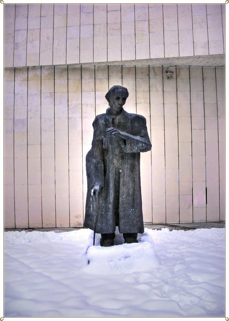 Monument of Iliya Beshkov in Pleven by zaro1965