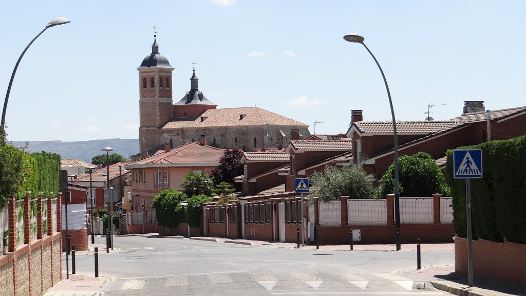 Esas farolas anticontaminación lumínica se echan de menos en otras partes del pueblo ... by EventusBonus