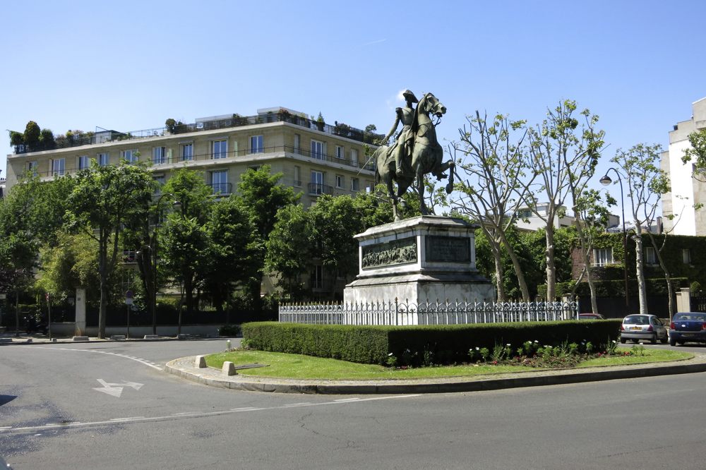 Place du Duc d' Orléans by MaMüh