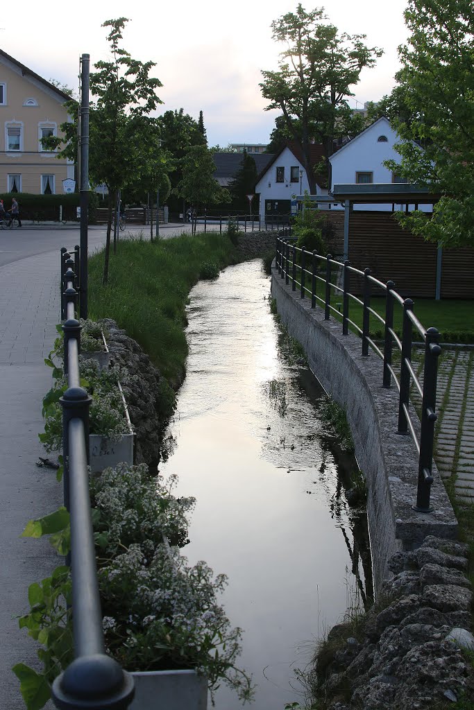 Der Seebach im Sonnenuntergang by Mike.Smitti