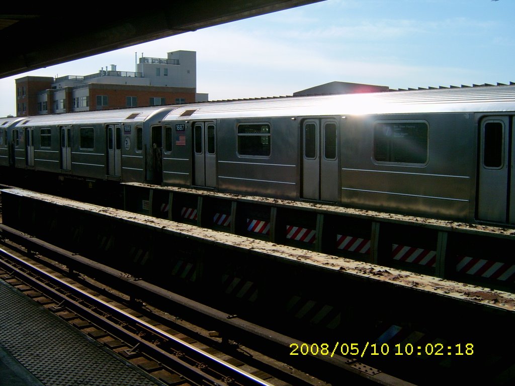 7 # Train @ Lowery Station, 40th Street by Yogesh Tyagi