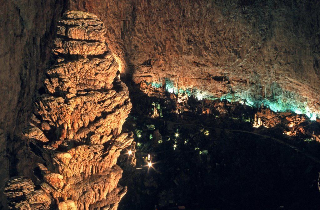 Grotta Gigante Colonna Ruggero e Salone by umberto54