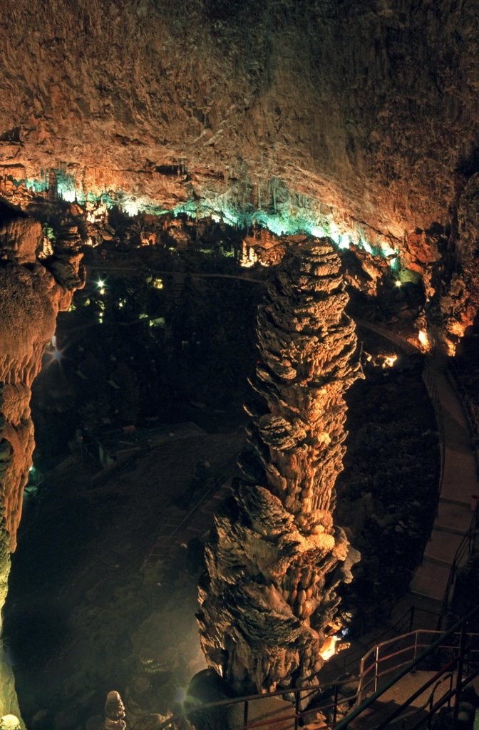 Grotta Gigante Colonna Ruggero by umberto54