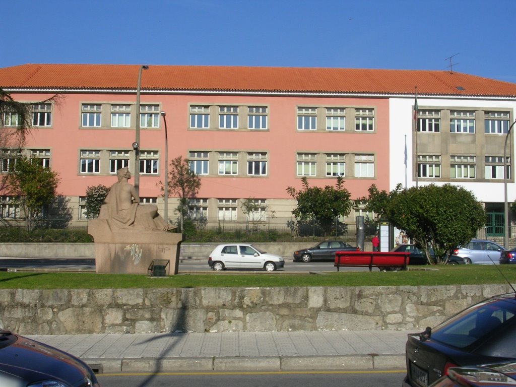 Escola Gomes Teixeira by Alfredo Almeida