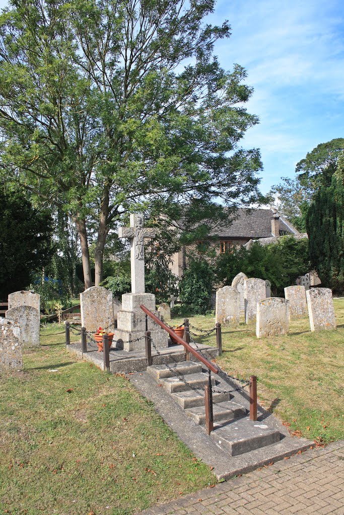 Langtoft War Memorial by Steve. D