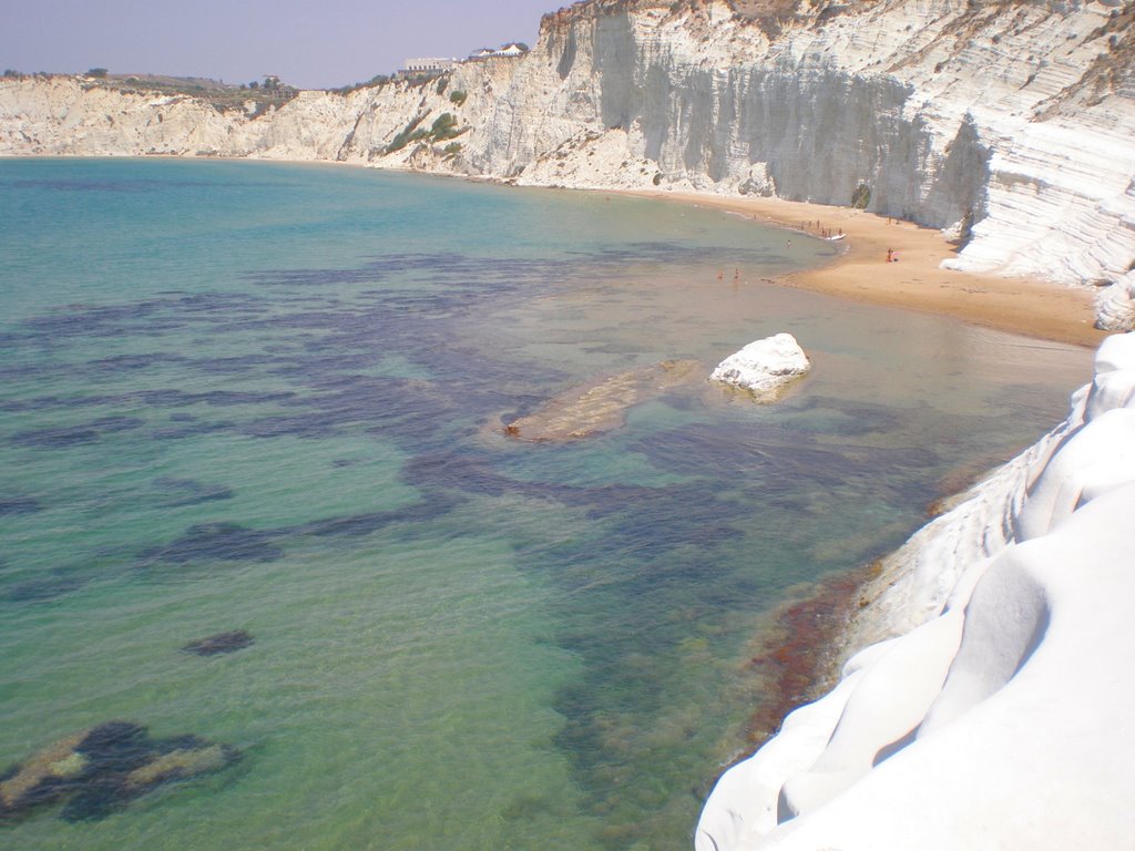 Mare sottostante la Scala dei turchi. by Davide Saieva