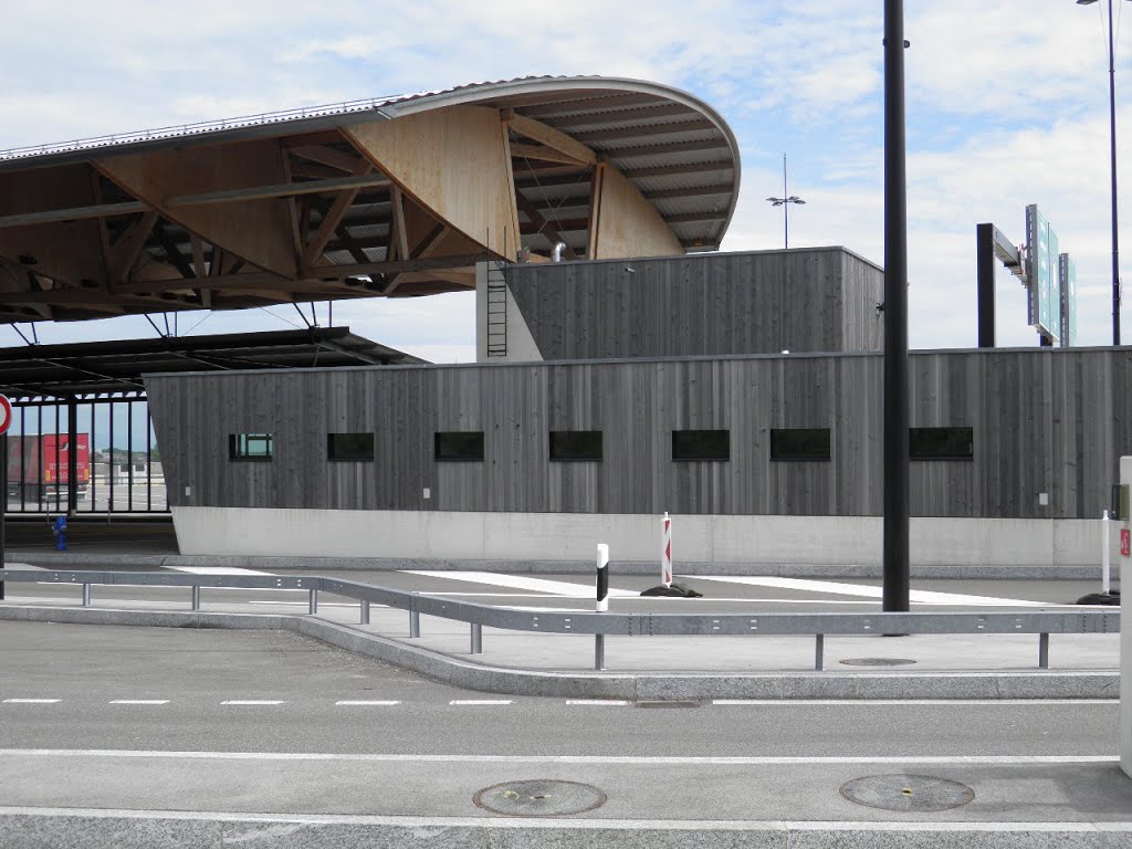 Plate-forme douanière Boncourt-Delle by SIRONI SA ARCHITECTES SIA