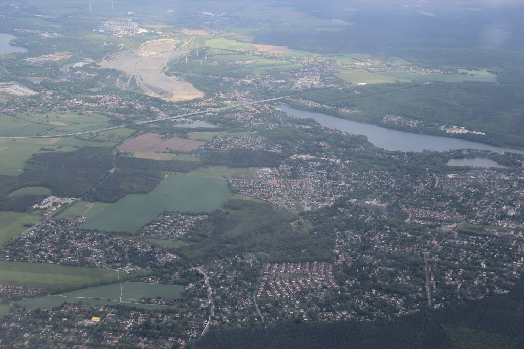 Wolterdorf, Rüdersdorf mit Kalksteintagebau by H.Hein