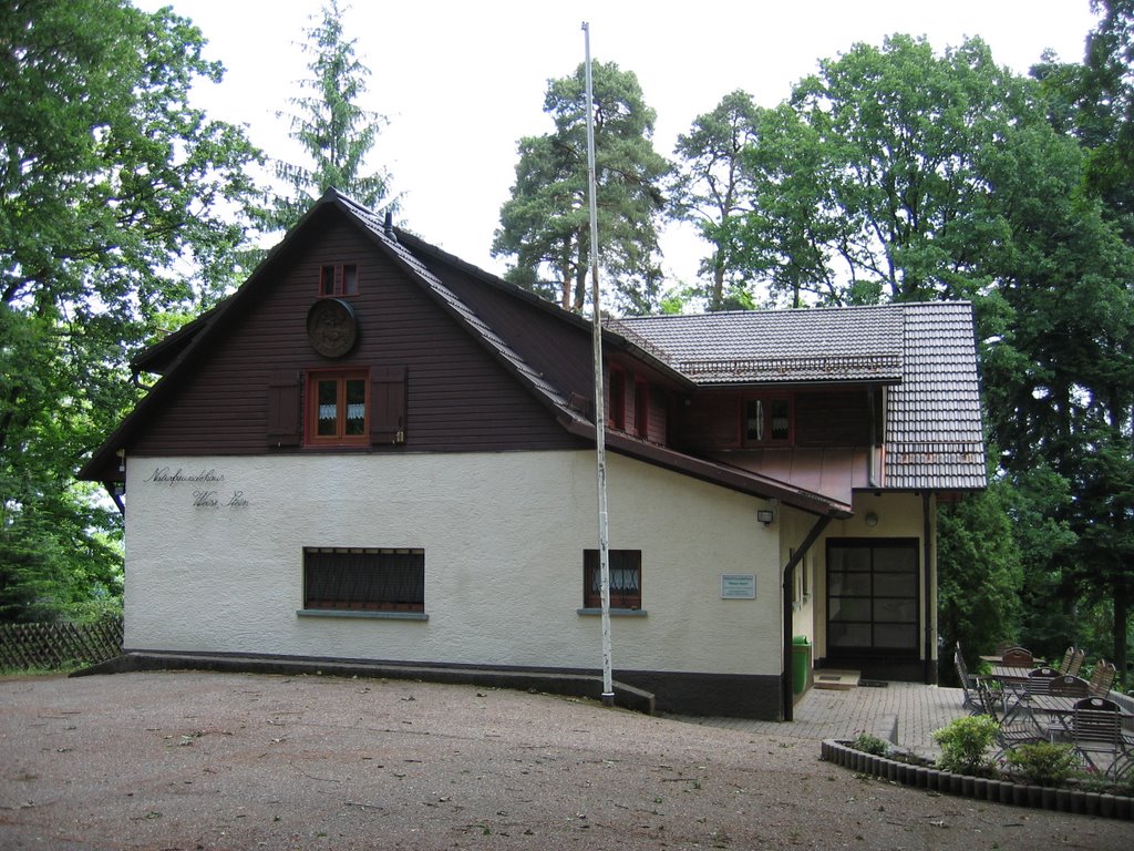 Naturfreundehaus Weise Stein / Nature friends house Wise stone by Ralf Steib