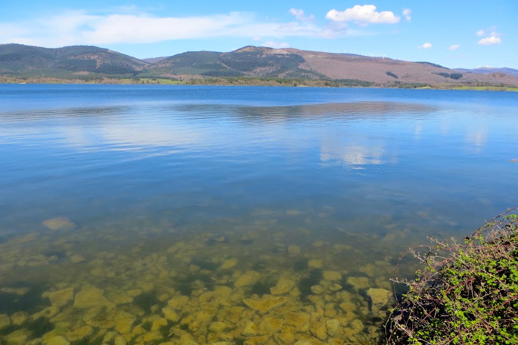 Desde Langara-Ganboa, vista del Pantano Ullíbarri Gamboa. (Álava). Spain. by María Fernando