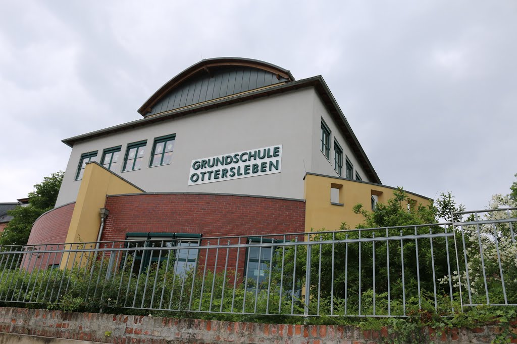 Grundschule Ottersleben by Marcel Golze