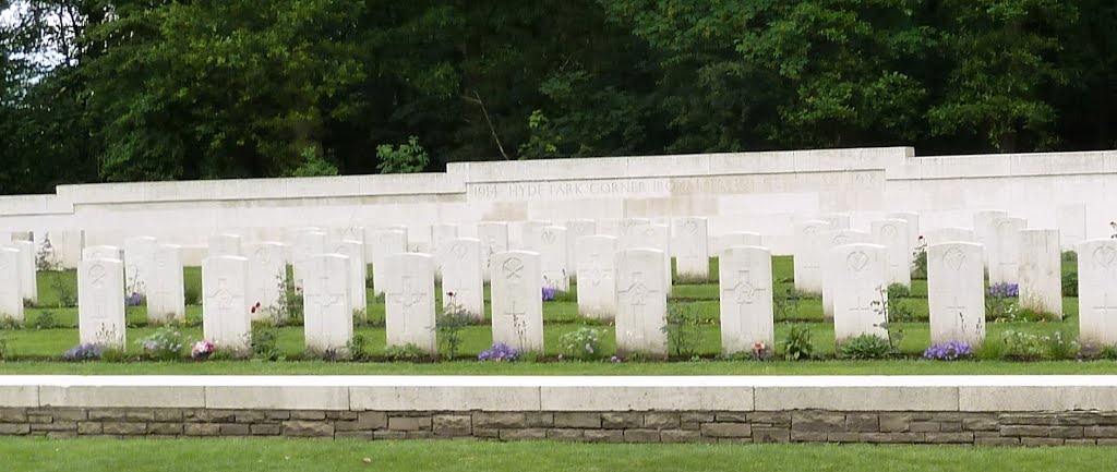 Ploegsteert.- Memorial aux Disparus, Hyde Park Corner (Royal Berks) Cemetery (Comines-Warneton, Hainaut) by Pierre-André Leclercq