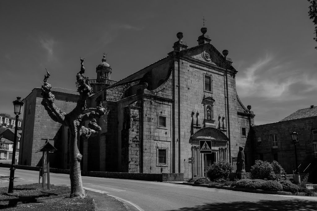 Церковь и монастырь. Iglesia y monasterio. by Jabrus