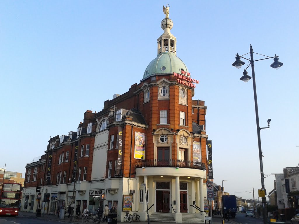 Wimbledon Theatre by denespic