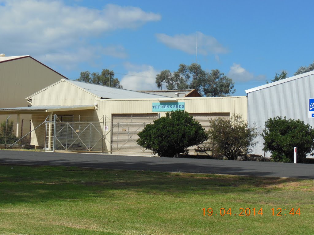 Coonabarabran - The Men's Shed - 2014-04-19 by sandyriva