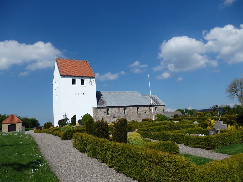 Stagstrup kirke - Thisted kommune by Benny Hansen - Haslev